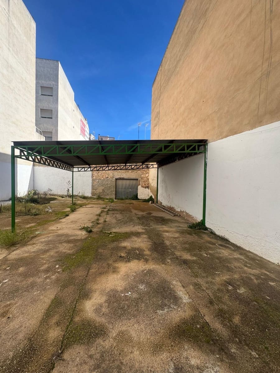 Tontti myytävänä paikassa Guardamar del Segura - 370 000 € (Ref: 9533886)