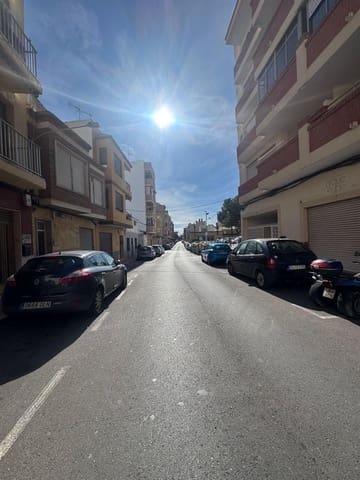 Tontti myytävänä paikassa Guardamar del Segura - 370 000 € (Ref: 9533886)