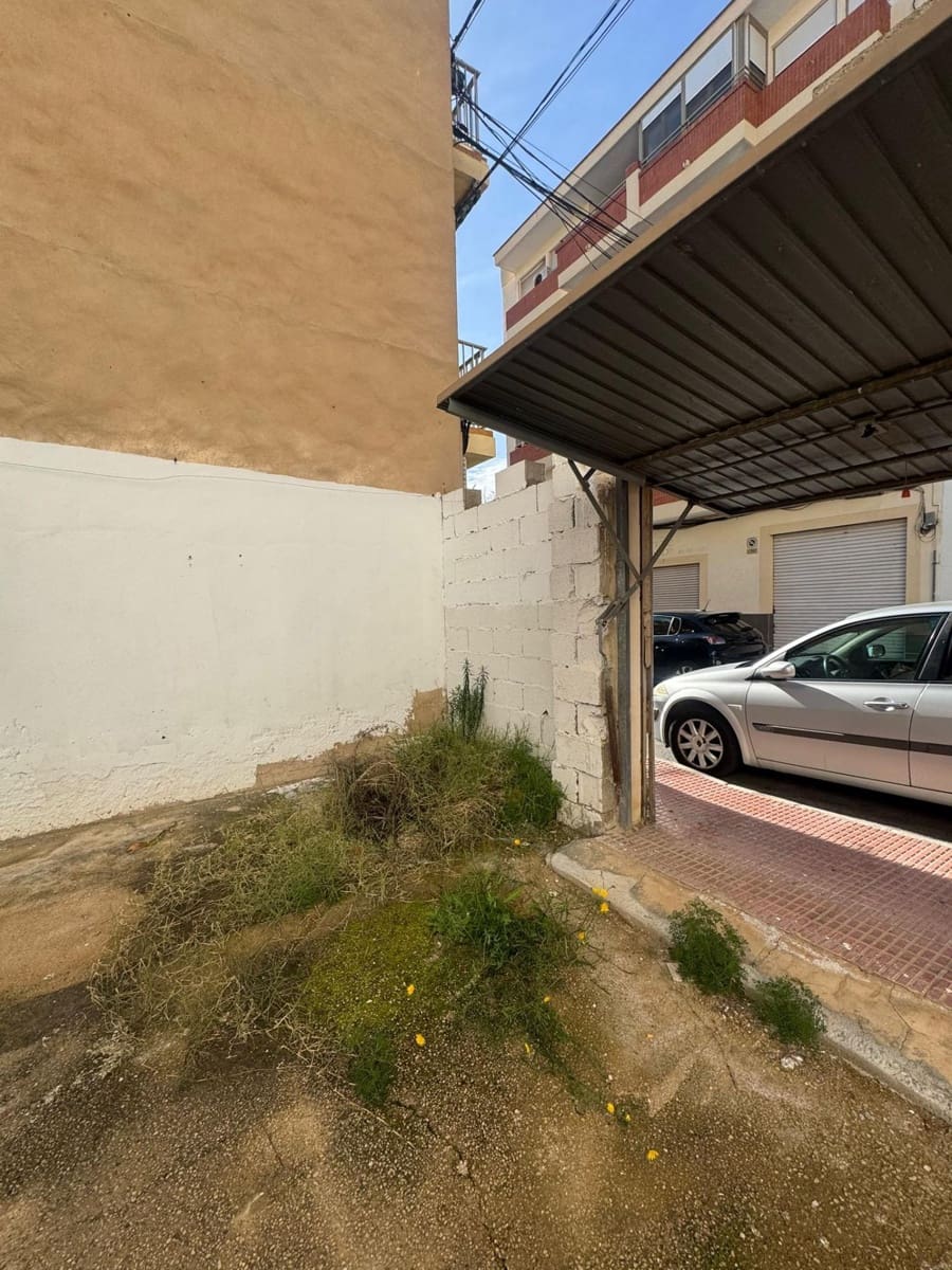 Tontti myytävänä paikassa Guardamar del Segura - 370 000 € (Ref: 9533886)