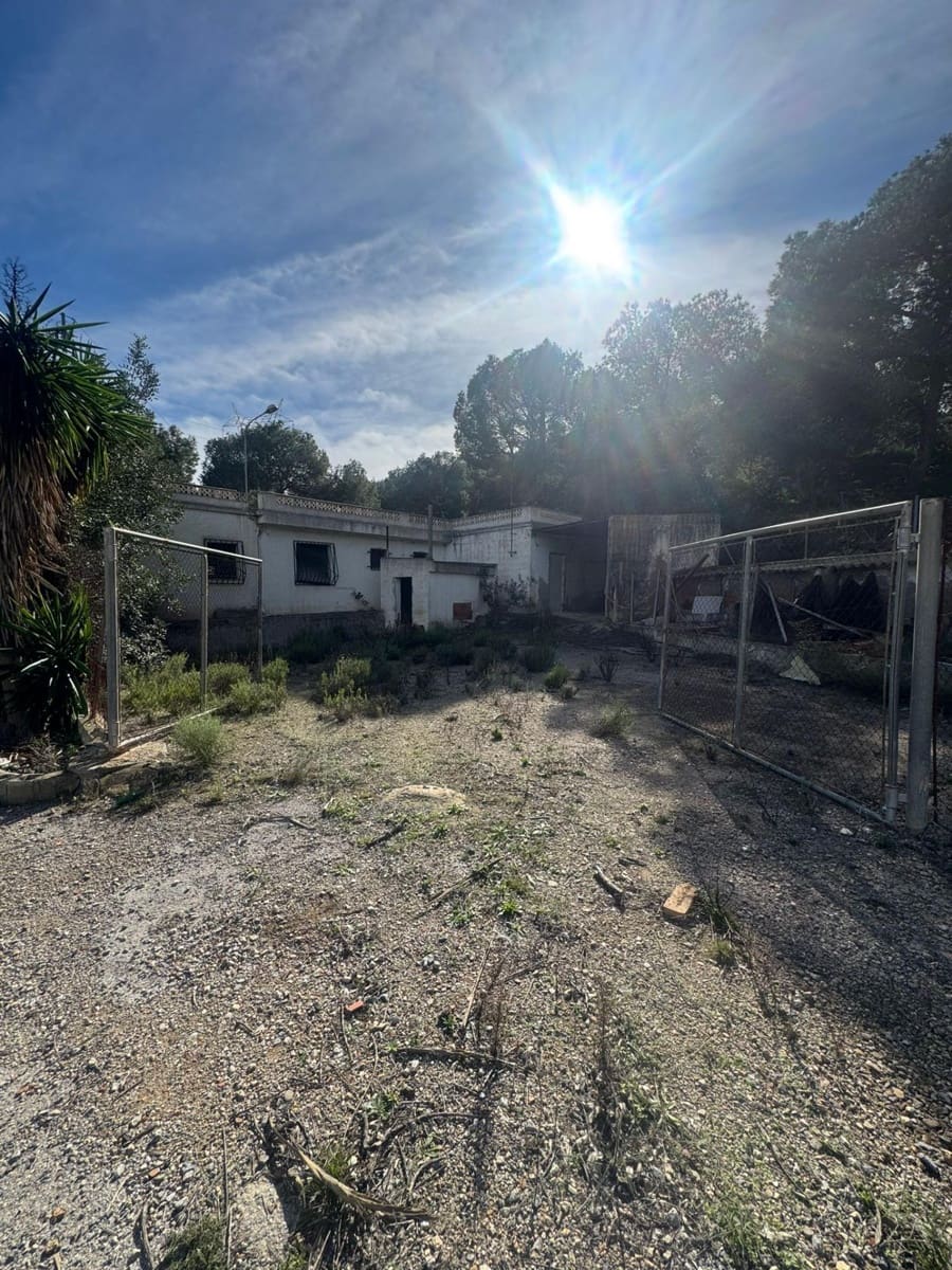 Rakentamaton maa myytävänä paikassa Orihuela - 375 000 € (Ref: 9562039)