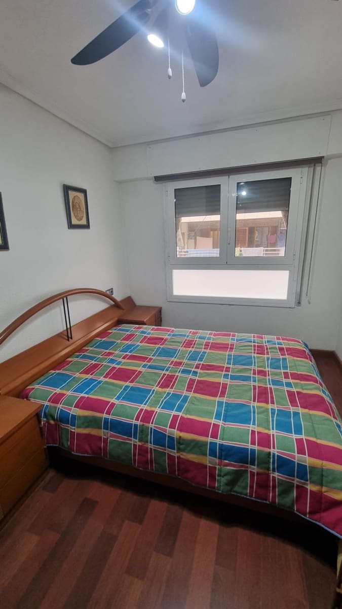 3 soveværelse Lejlighed til salg i Torrevieja - € 160.000 (Ref: 9591496)