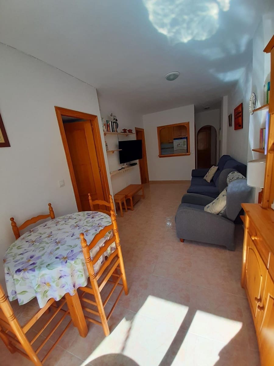2 quarto Apartamento para venda em Torrevieja com piscina - 137 500 € (Ref: 9596348)
