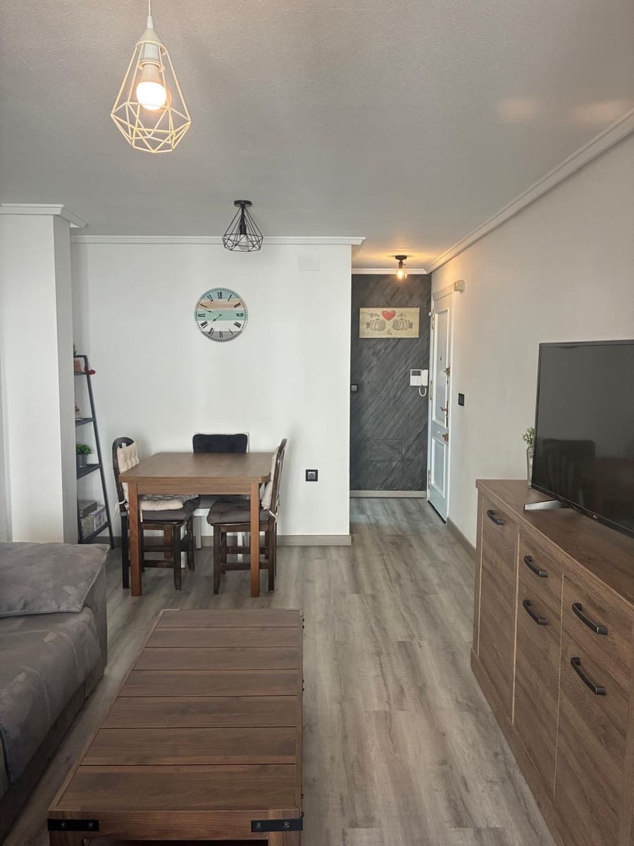 2 Zimmer Apartment zu verkaufen in Torrevieja - 169.000 € (Ref: 9630233)
