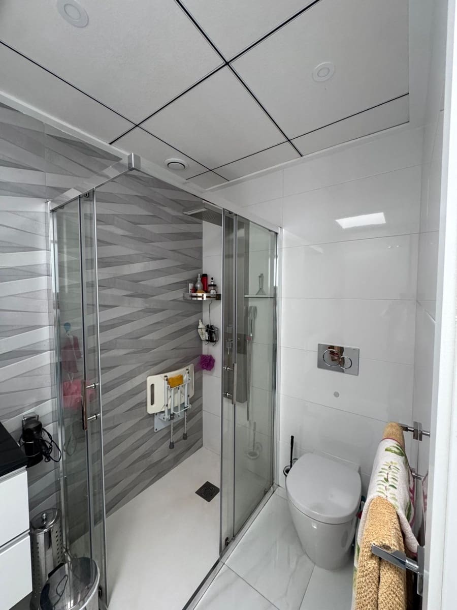 3 Zimmer Reihenhaus zu verkaufen in Bigastro mit Pool Garage - 238.000 € (Ref: 9666731)