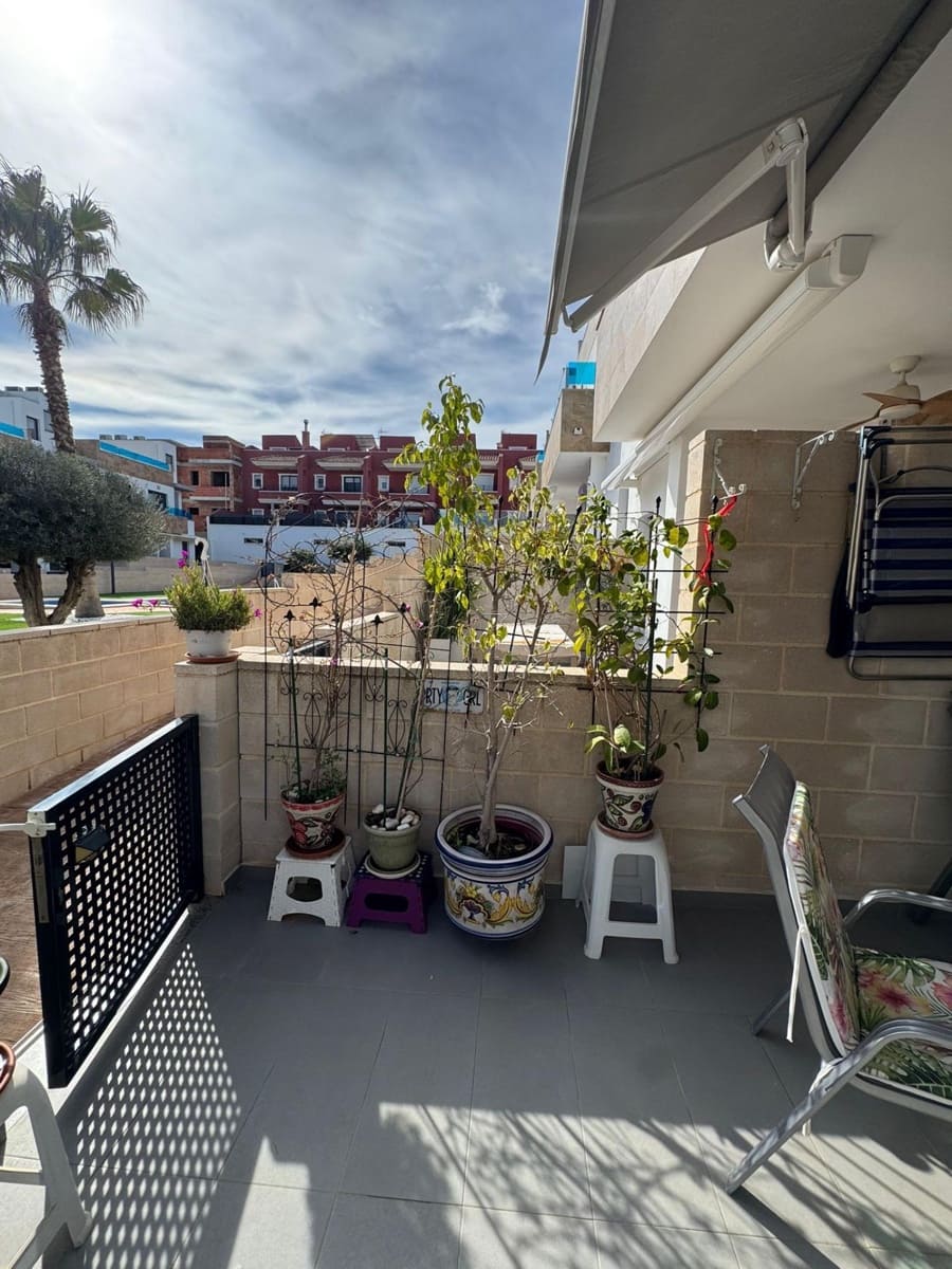 3 Zimmer Reihenhaus zu verkaufen in Bigastro mit Pool Garage - 238.000 € (Ref: 9666731)