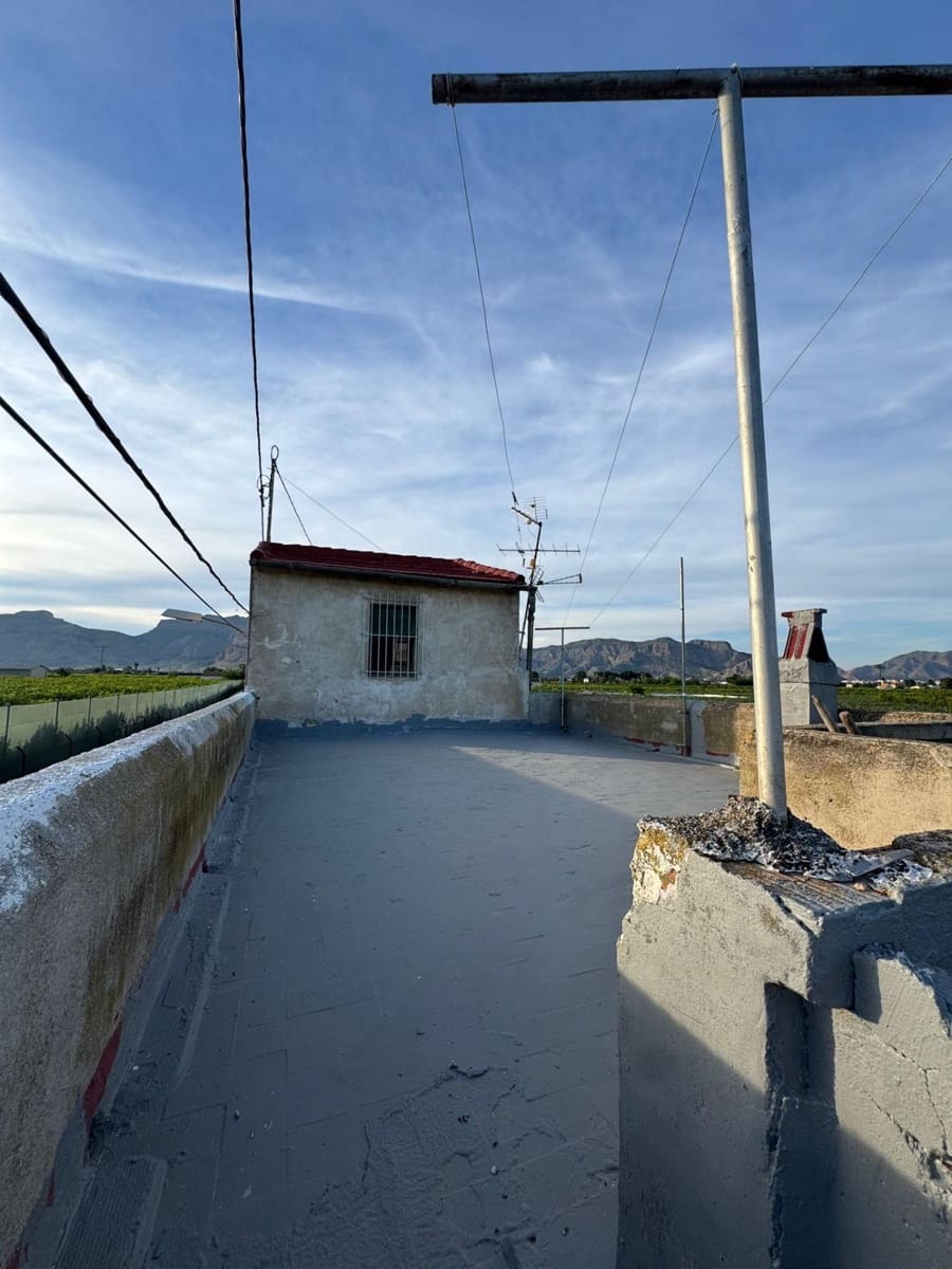 4 slaapkamer Huis te koop in Orihuela met garage - € 79.000 (Ref: 9791204)