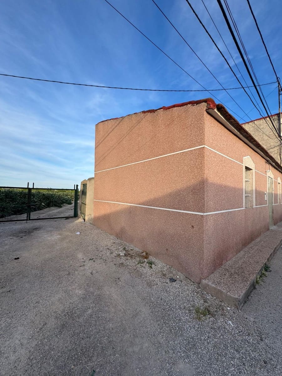 4 slaapkamer Huis te koop in Orihuela met garage - € 79.000 (Ref: 9791204)