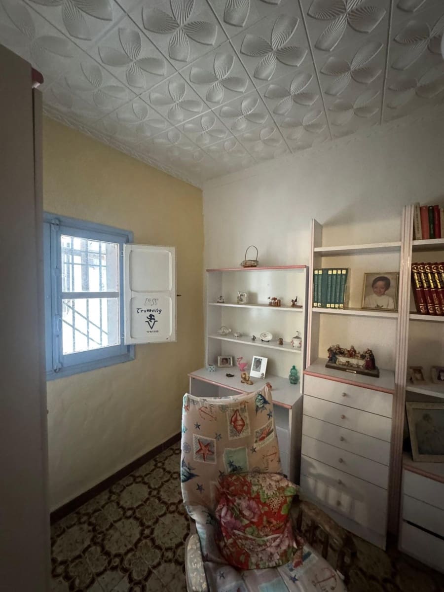 8 Zimmer Villa zu verkaufen in Orihuela mit Garage - 255.000 € (Ref: 9804488)