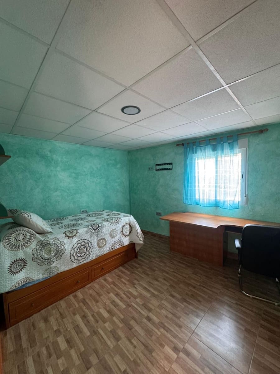 8 Zimmer Villa zu verkaufen in Orihuela mit Garage - 255.000 € (Ref: 9804488)