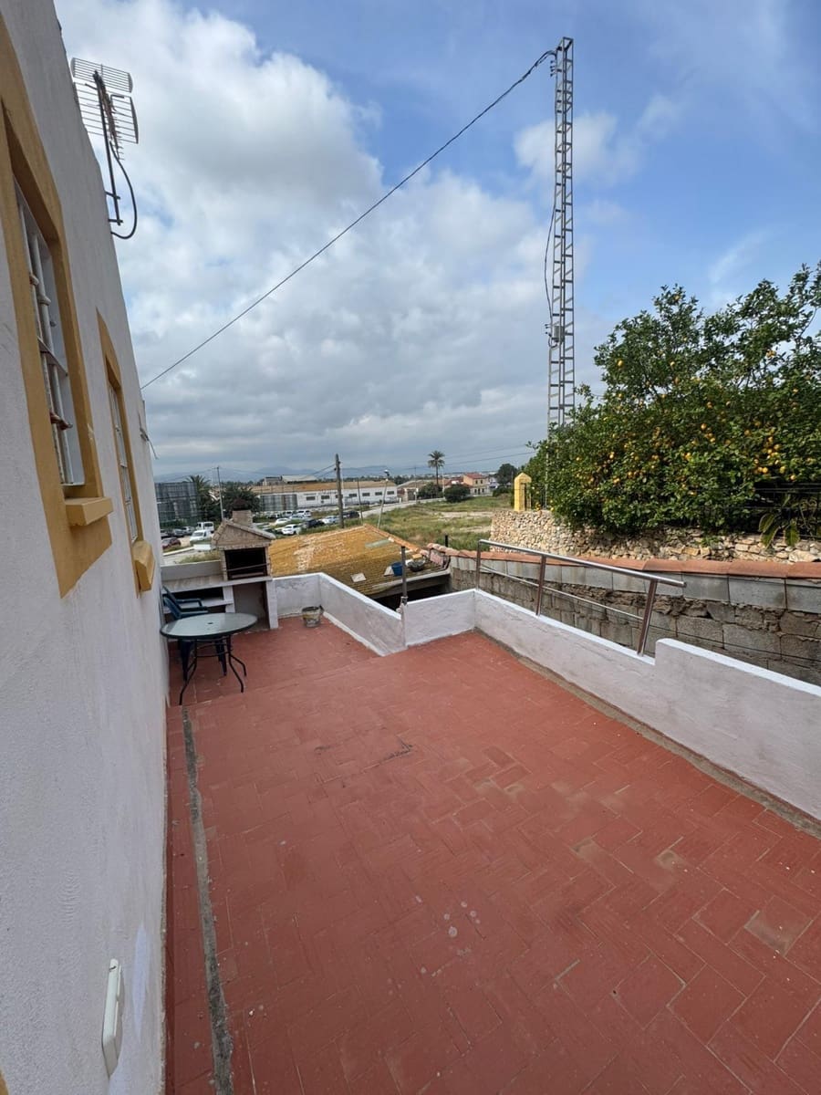 8 Zimmer Villa zu verkaufen in Orihuela mit Garage - 255.000 € (Ref: 9804488)