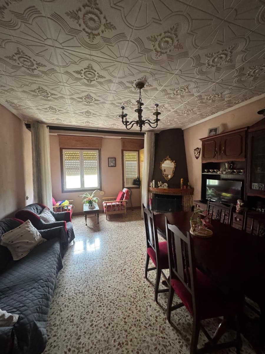 8 Zimmer Villa zu verkaufen in Orihuela mit Garage - 255.000 € (Ref: 9804488)