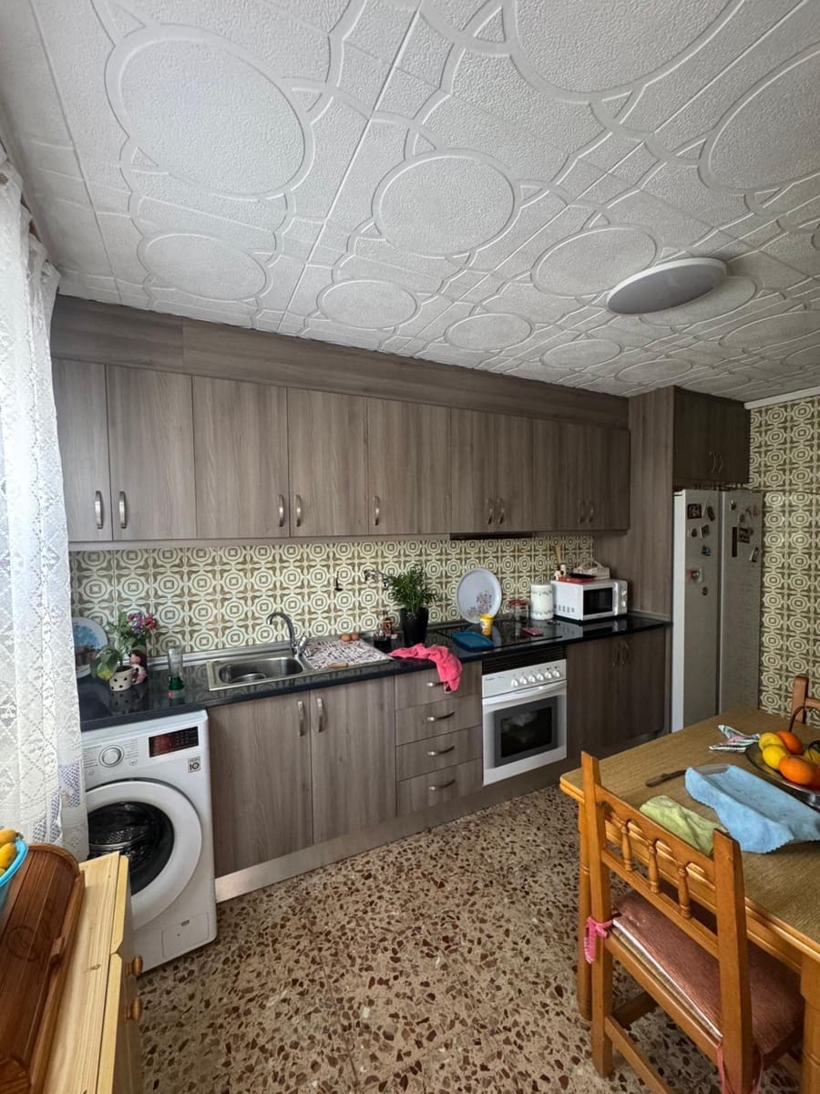 8 Zimmer Villa zu verkaufen in Orihuela mit Garage - 255.000 € (Ref: 9804488)