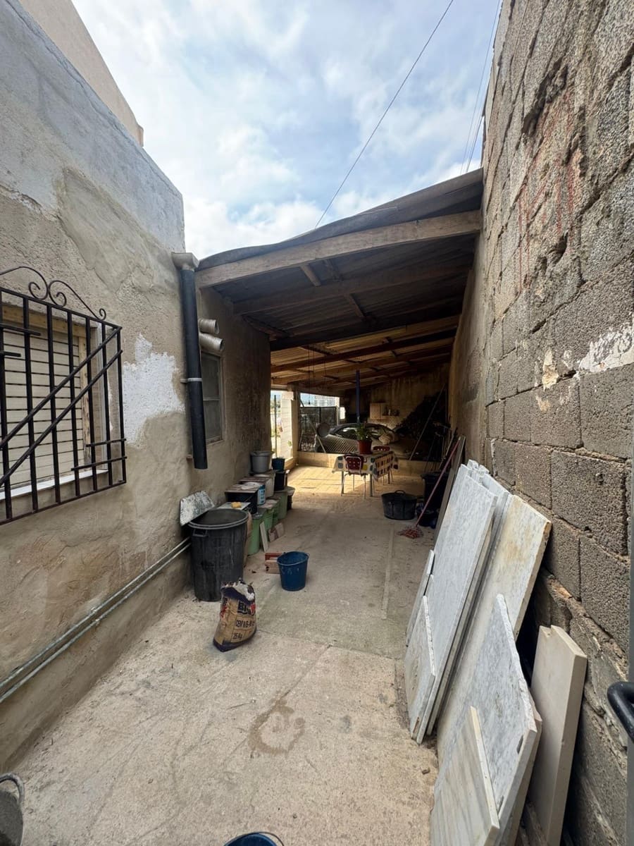 8 Zimmer Villa zu verkaufen in Orihuela mit Garage - 255.000 € (Ref: 9804488)