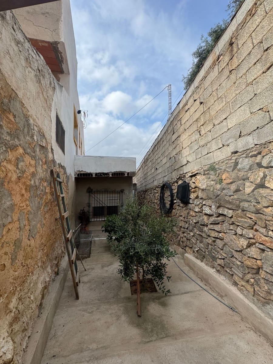 8 Zimmer Villa zu verkaufen in Orihuela mit Garage - 255.000 € (Ref: 9804488)