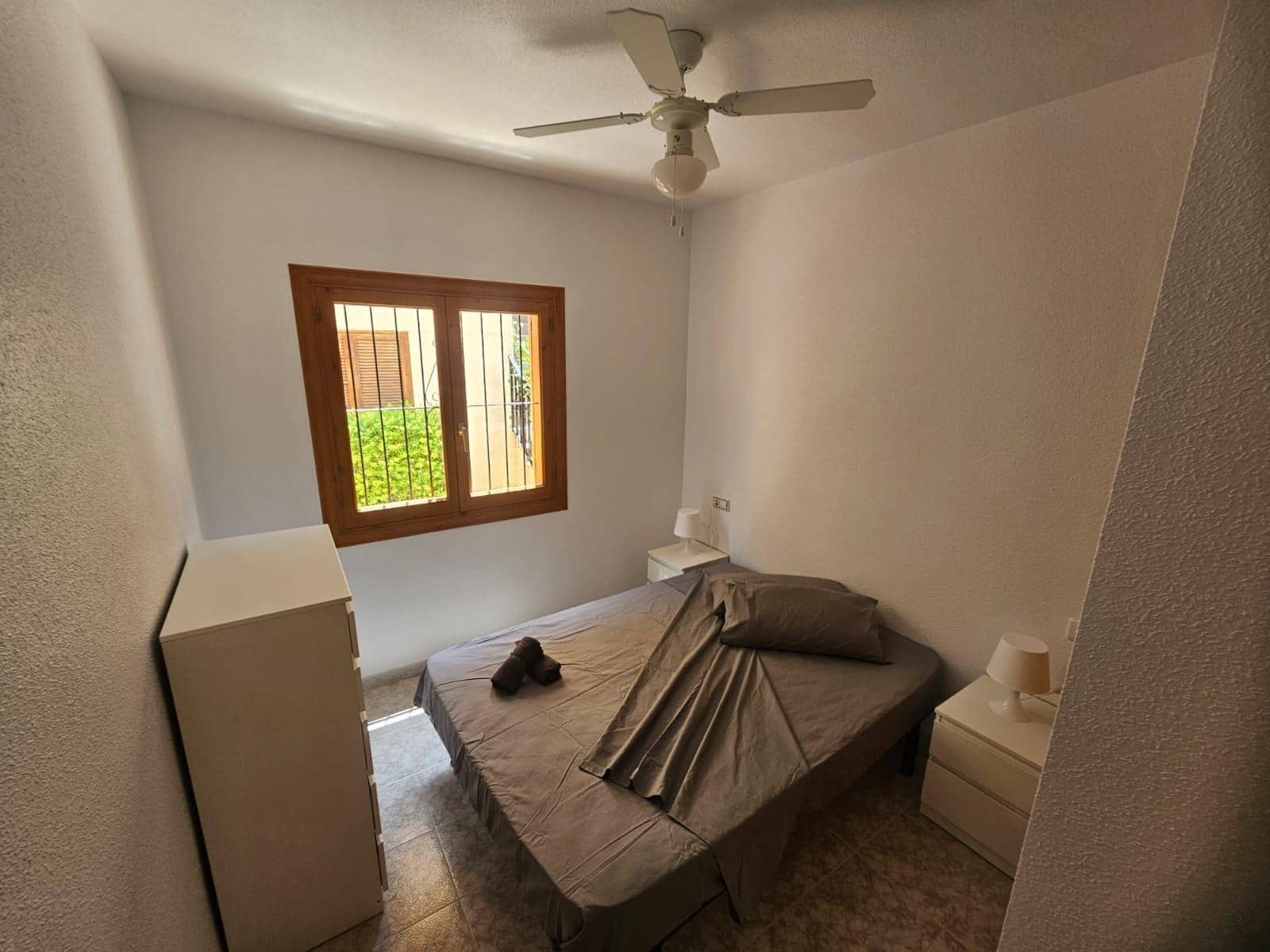 2 soveværelse Lejlighed til salg i La Zenia med swimmingpool - € 185.000 (Ref: 9806587)