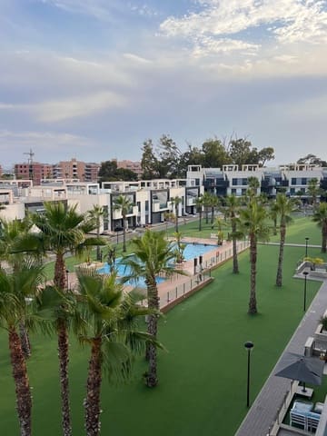 2 chambre Penthouse à vendre à El Raso, Guardamar del Segura avec piscine - 295 000 € (Ref: 9808129)