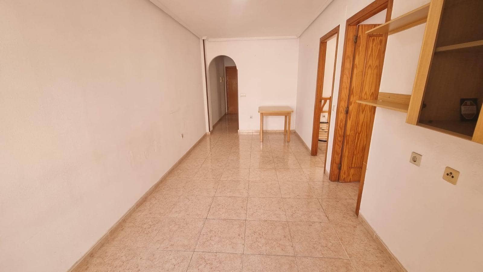 2 chambre Appartement à vendre à Torrevieja avec piscine - 124 000 € (Ref: 9833814)