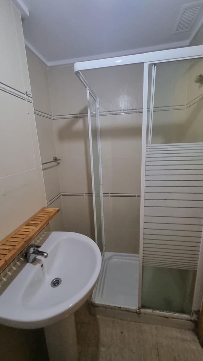 2 chambre Appartement à vendre à Torrevieja avec piscine - 123 000 € (Ref: 9833815)