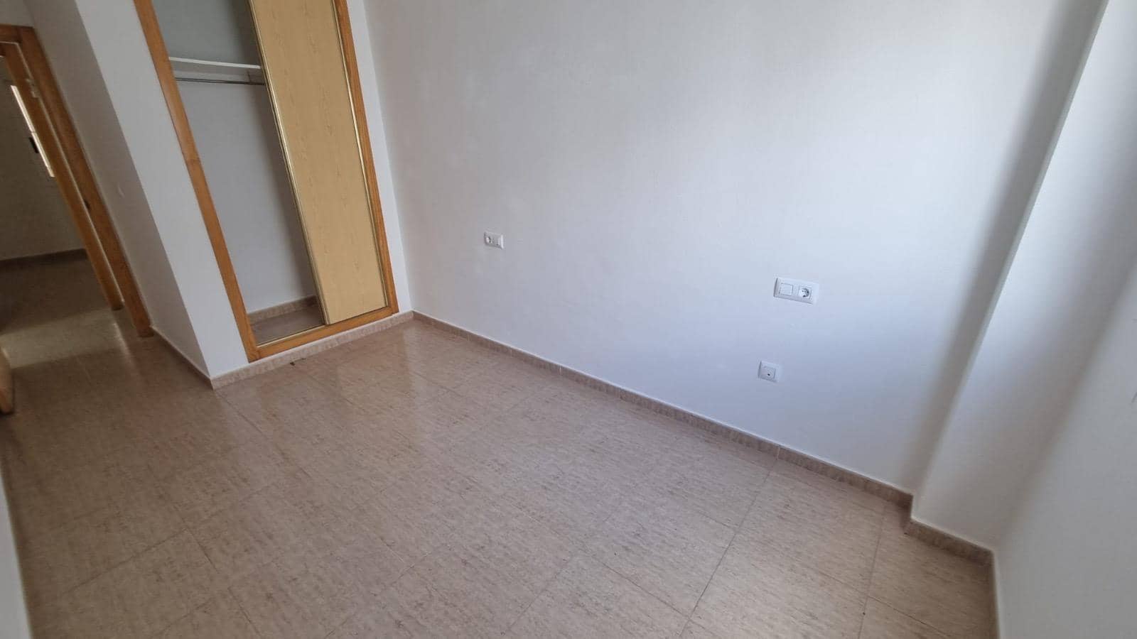 2 chambre Appartement à vendre à Torrevieja avec piscine - 123 000 € (Ref: 9833815)