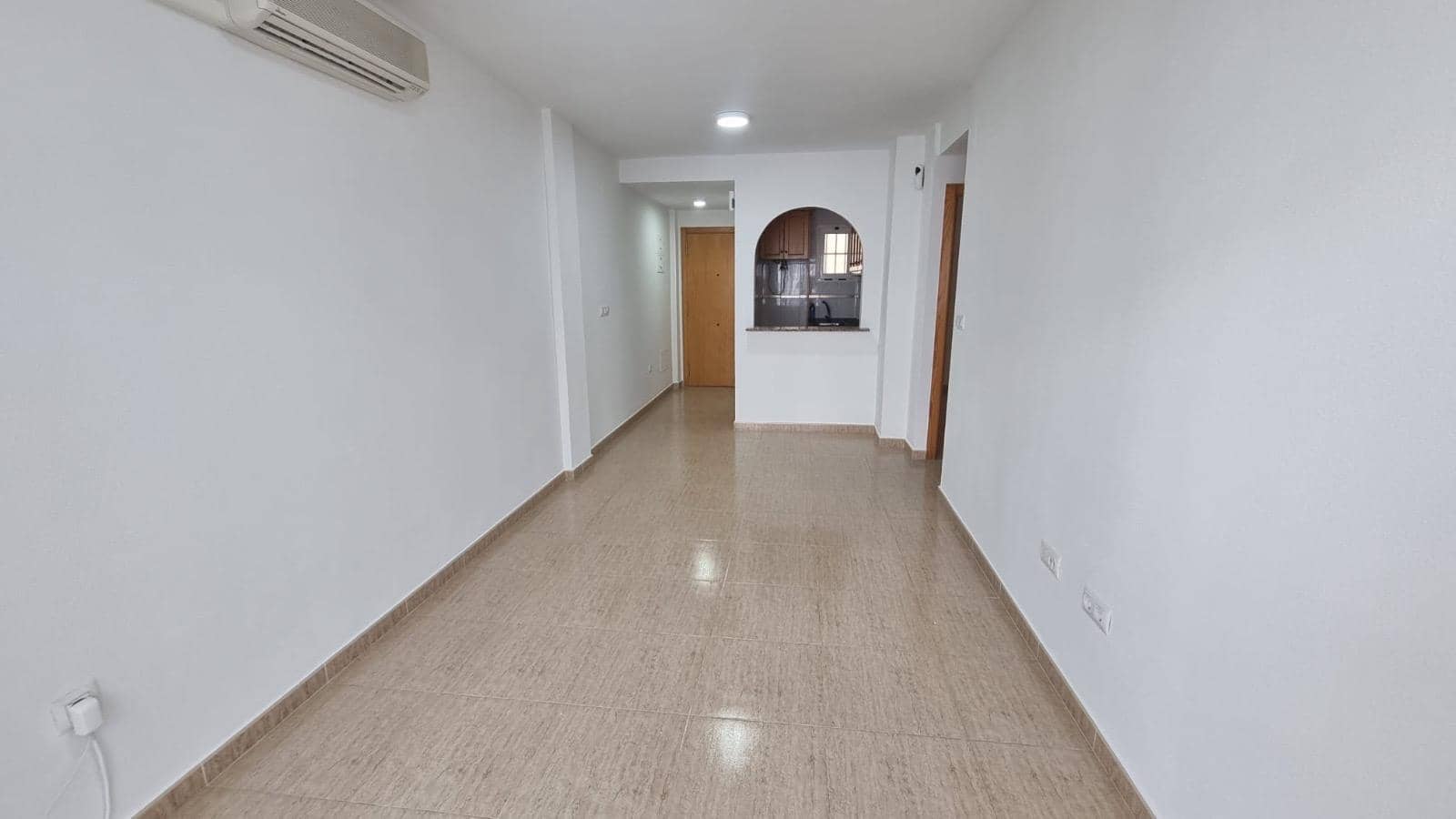 2 chambre Appartement à vendre à Torrevieja avec piscine - 123 000 € (Ref: 9833815)