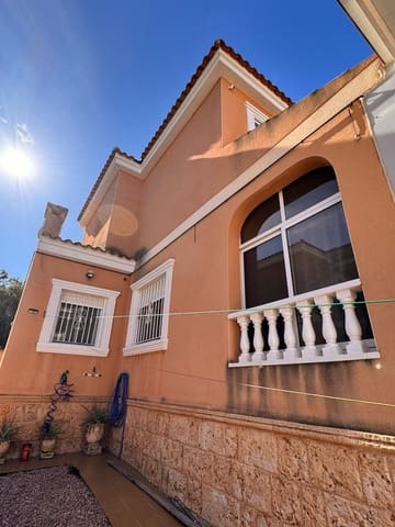 4 soverom Villa til salgs i Cox med svømmebasseng garasje - € 310 000 (Ref: 9846567)