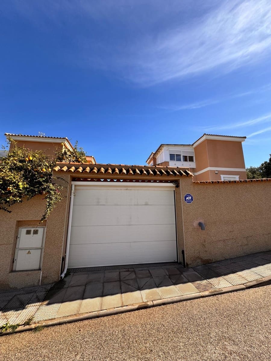 4 bedroom Villa for sale in Cox with pool garage - € 310,000 (Ref: 9846567)