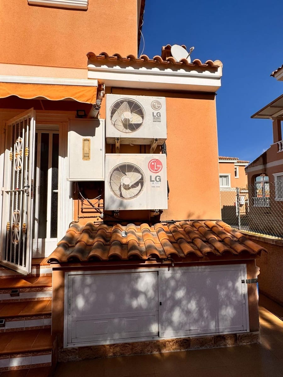 4 bedroom Villa for sale in Cox with pool garage - € 310,000 (Ref: 9846567)