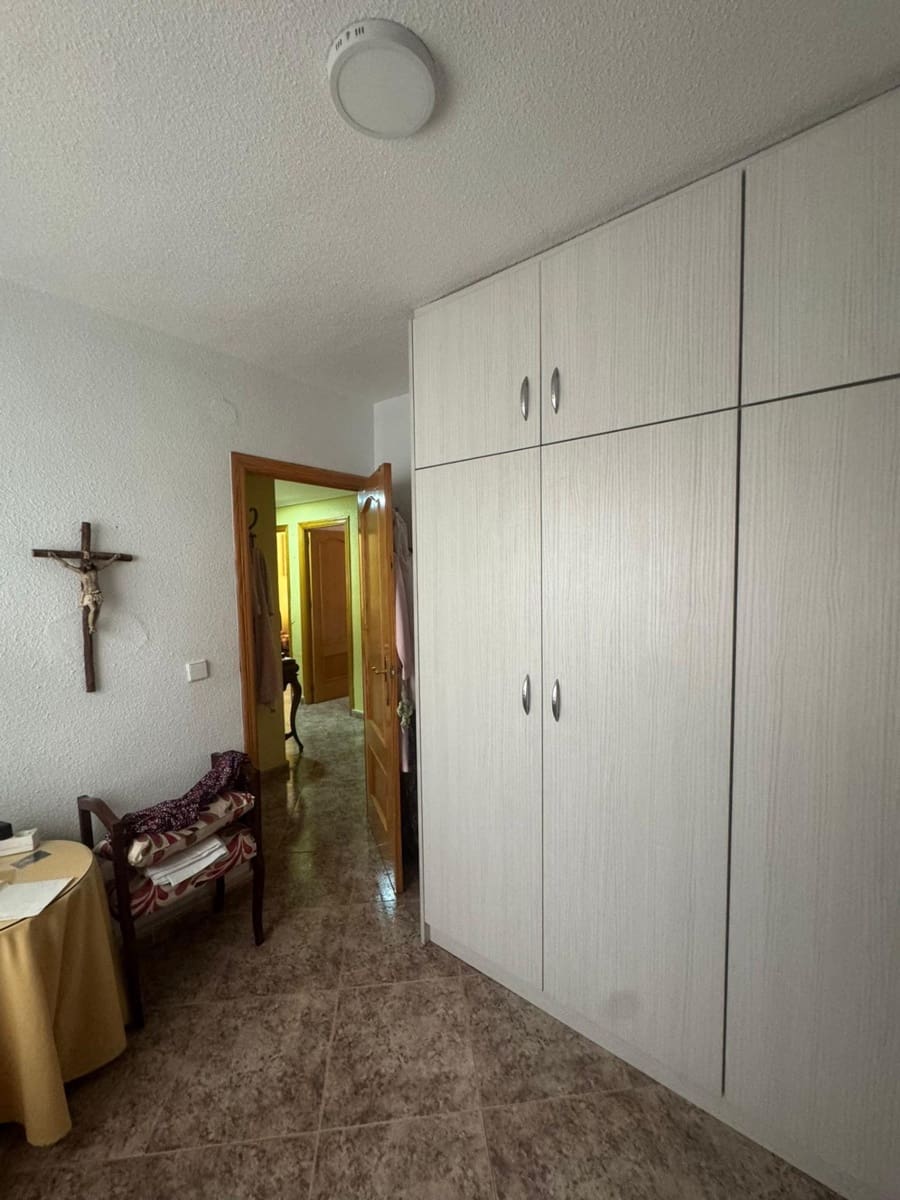 3 bedroom Apartment for sale in Orihuela - € 115,000 (Ref: 9873674)