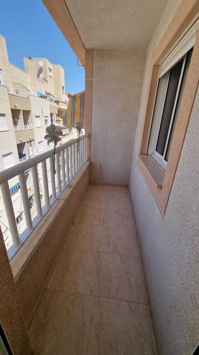 2 chambre Appartement à vendre à Torrevieja - 118 000 € (Ref: 9959925)