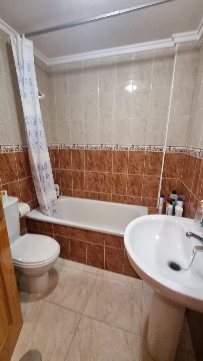 2 chambre Appartement à vendre à Torrevieja - 118 000 € (Ref: 9959925)