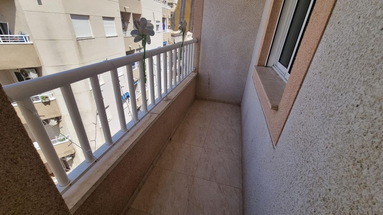 2 chambre Appartement à vendre à Torrevieja - 118 000 € (Ref: 9959925)