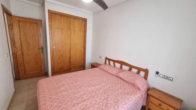 Apartamento de 2 habitaciones en Torrevieja en venta - 118.000 € (Ref: 9959925)