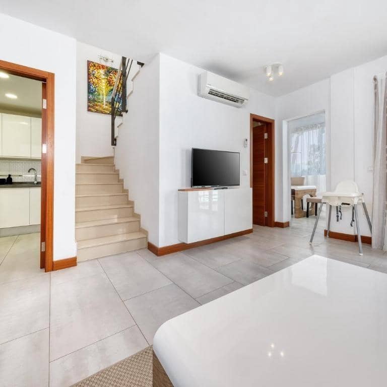 3 sypialnia Apartament na sprzedaż w Playa Blanca z basenem garażem - 470 000 € (Ref: 10159803)