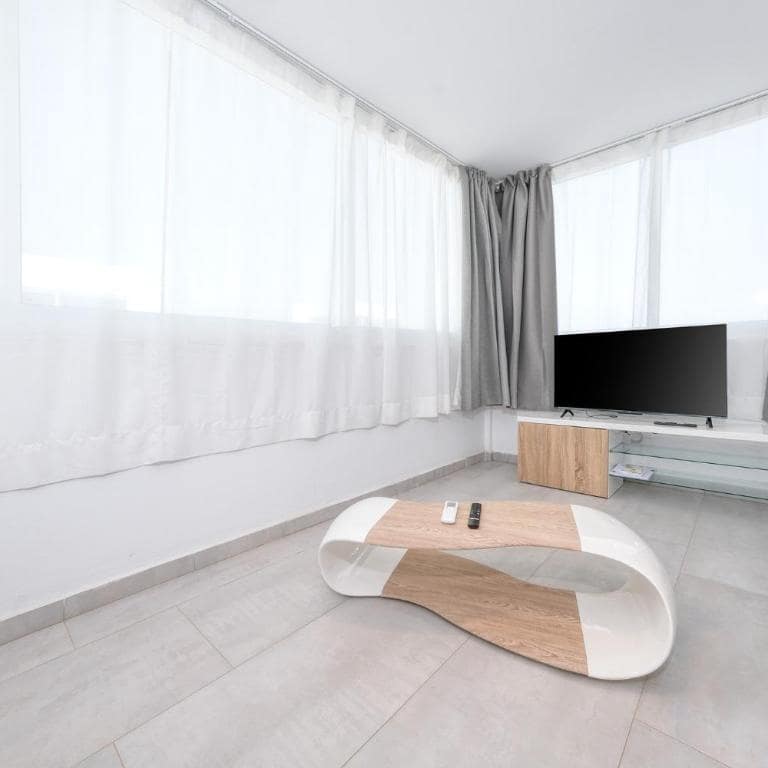 3 sypialnia Apartament na sprzedaż w Playa Blanca z basenem garażem - 470 000 € (Ref: 10159803)