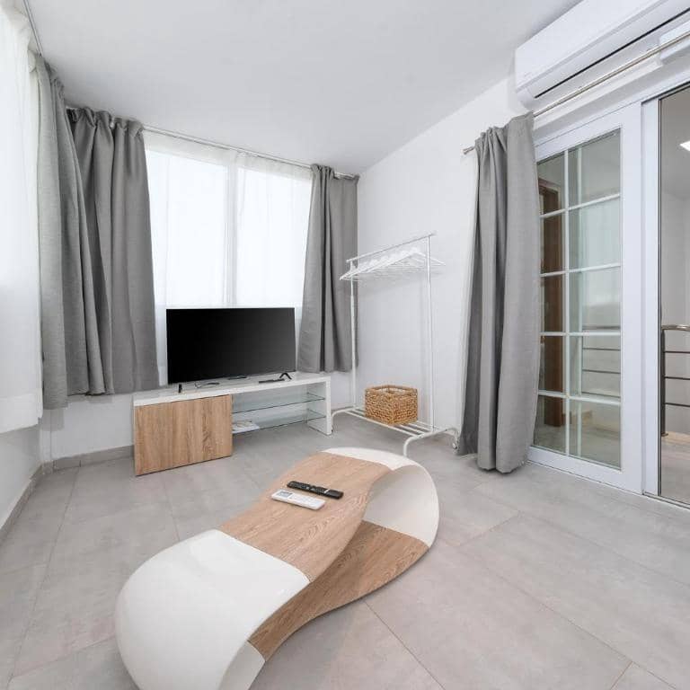 3 sypialnia Apartament na sprzedaż w Playa Blanca z basenem garażem - 470 000 € (Ref: 10159803)