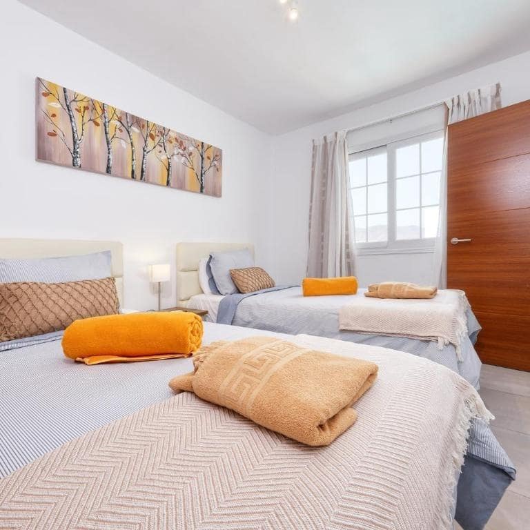 3 sypialnia Apartament na sprzedaż w Playa Blanca z basenem garażem - 470 000 € (Ref: 10159803)