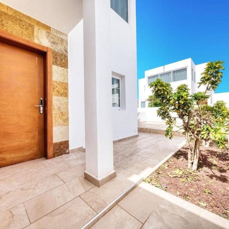 3 sypialnia Apartament na sprzedaż w Playa Blanca z basenem garażem - 470 000 € (Ref: 10159803)
