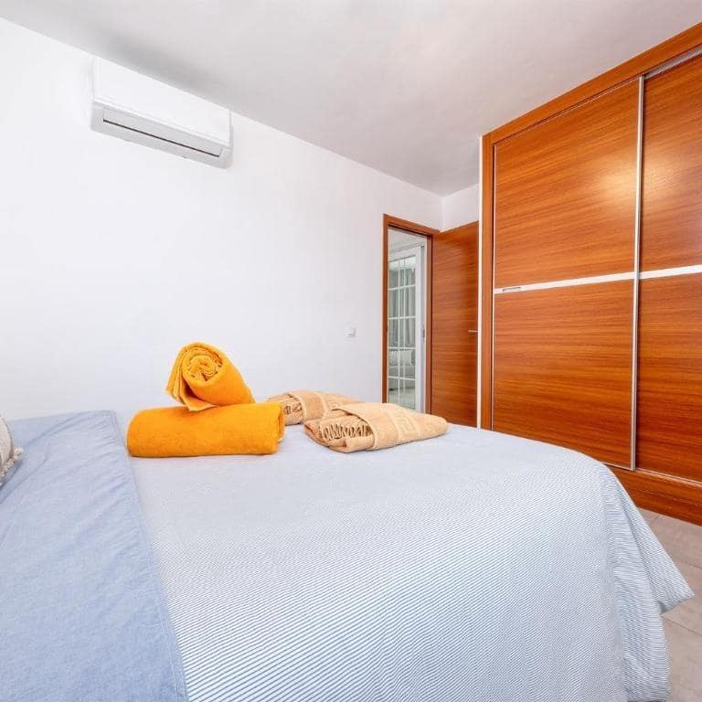 3 sypialnia Apartament na sprzedaż w Playa Blanca z basenem garażem - 470 000 € (Ref: 10159803)