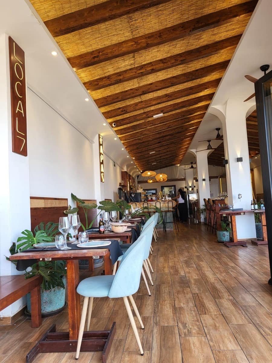 Empresa para arrendar em Costa Teguise - 2 500 € (Ref: 10161575)