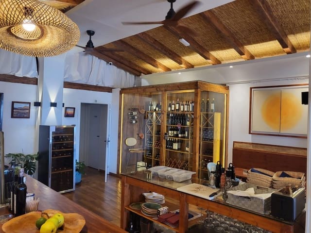 Negocio en Costa Teguise, Teguise en alquiler - 2.500 € (Ref: 10161575)