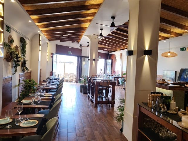 Negocio en Costa Teguise, Teguise en alquiler - 2.500 € (Ref: 10161575)