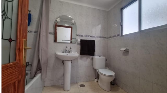 5 camera da letto Villa in vendita in Arrecife con garage - 425.000 € (Rif: 9106564)