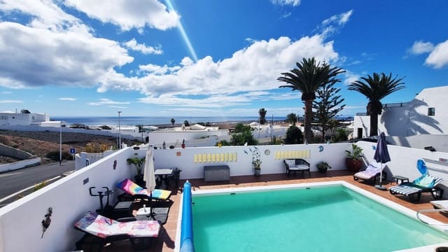 5 soveværelse Villa til salg i Guime, San Bartolomé med swimmingpool - € 449.000 (Ref: 9134497)