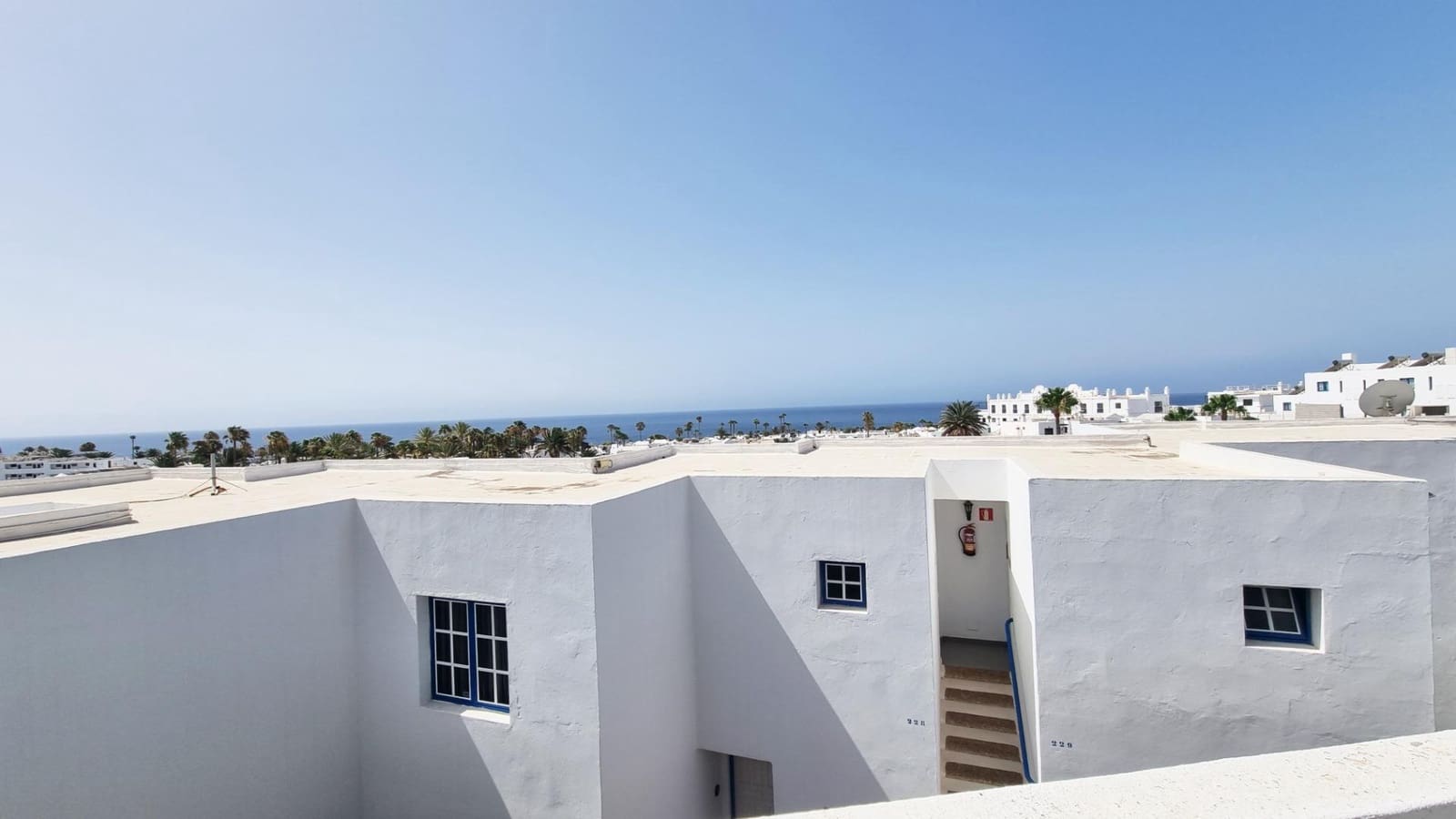 2 soveværelse Lejlighed til salg i Puerto del Carmen med swimmingpool - € 285.000 (Ref: 9145593)