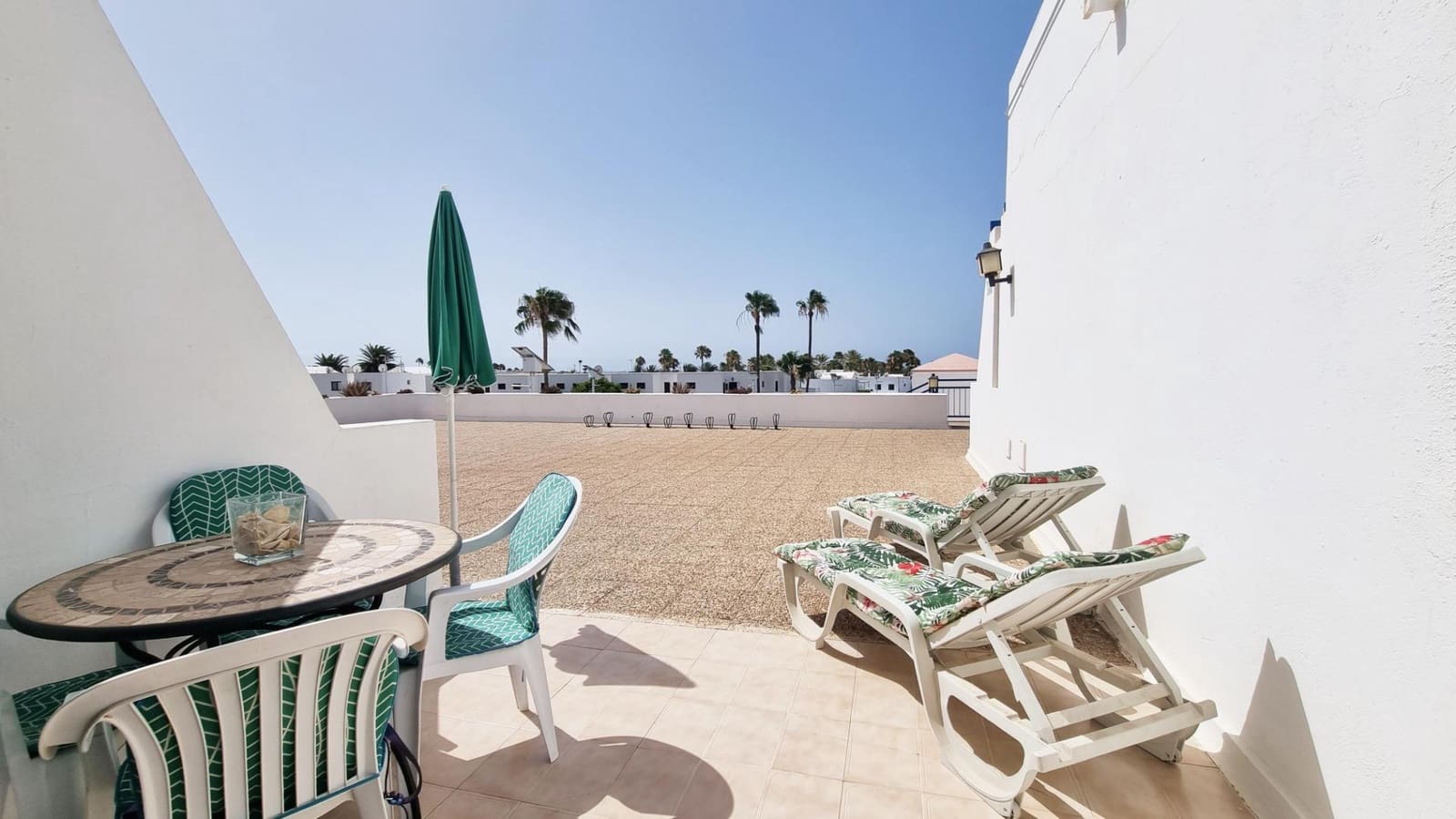 2 soveværelse Lejlighed til salg i Puerto del Carmen med swimmingpool - € 285.000 (Ref: 9145593)