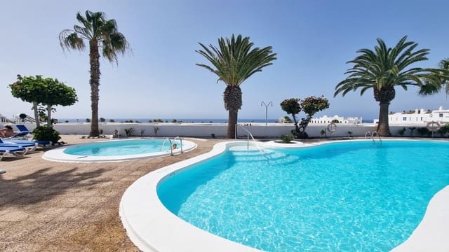 2 soveværelse Lejlighed til salg i Puerto del Carmen, Tías med swimmingpool - € 285.000 (Ref: 9145593)
