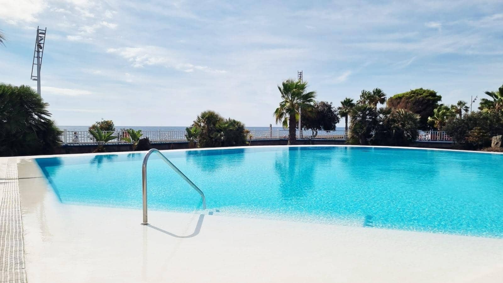 2 slaapkamer Appartement te koop in Puerto del Carmen met zwembad garage - € 540.000 (Ref: 9375387)