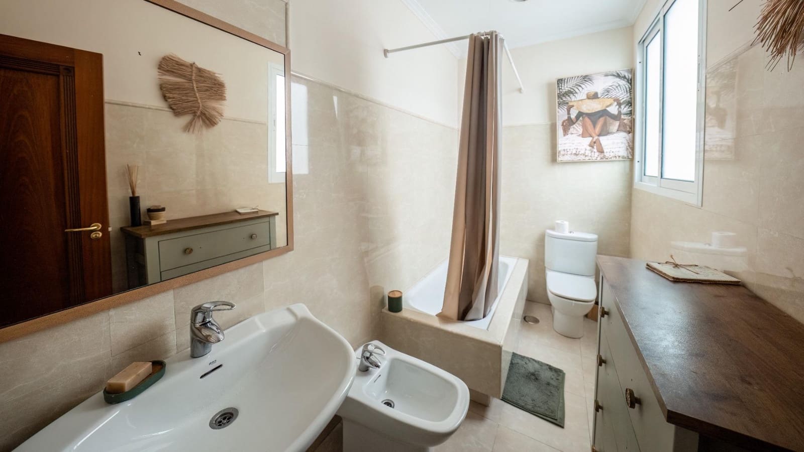 2 slaapkamer Appartement te koop in Puerto del Carmen met zwembad garage - € 540.000 (Ref: 9375387)