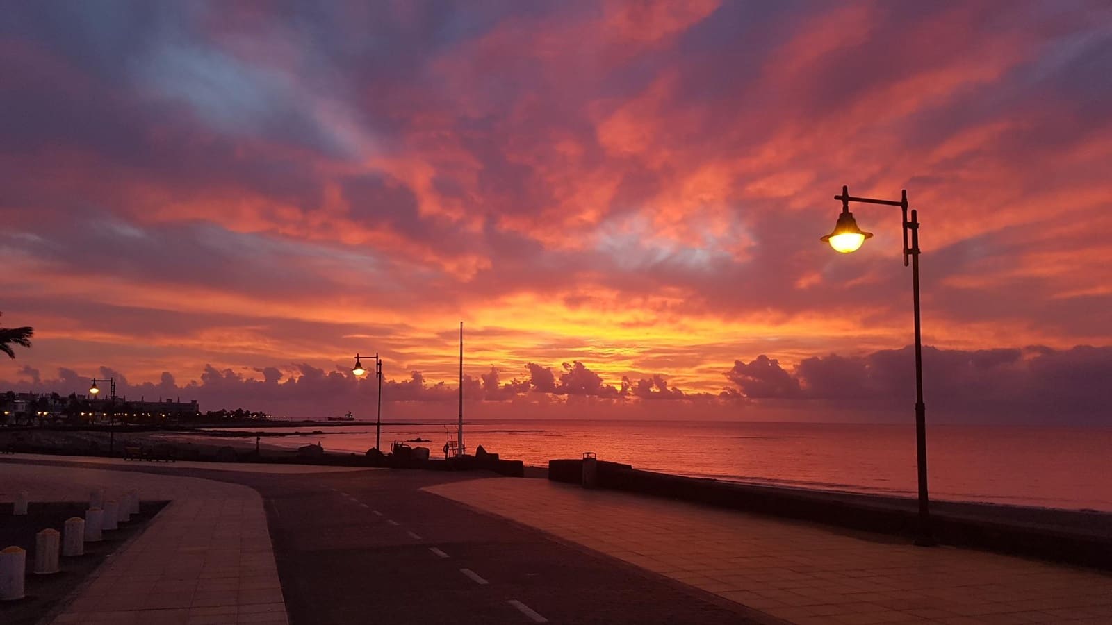 2 slaapkamer Appartement te koop in Puerto del Carmen met zwembad garage - € 540.000 (Ref: 9375387)