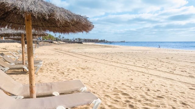 2 Zimmer Apartment zu verkaufen in Puerto del Carmen, Tías mit Pool Garage - 499.000 € (Ref: 9375387)
